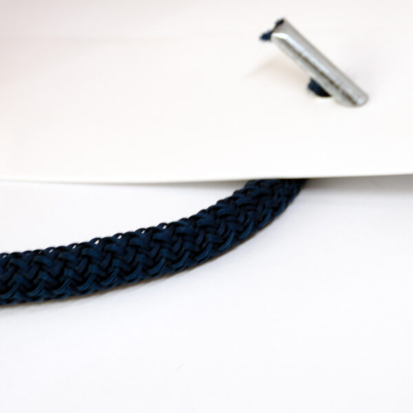 Cordão para alça de sacos com terminal